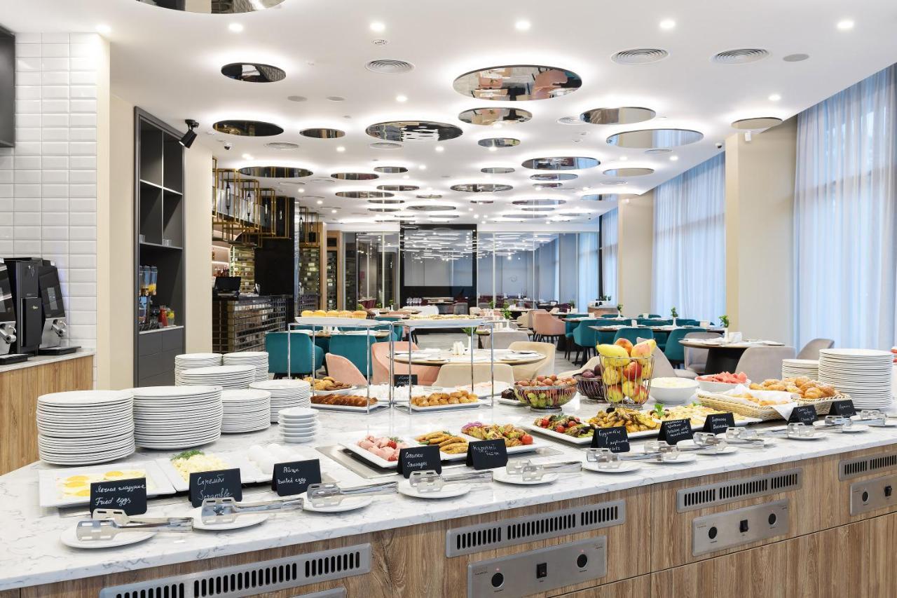 Premier Hotel オデッサ エクステリア 写真 The buffet at the lounge
