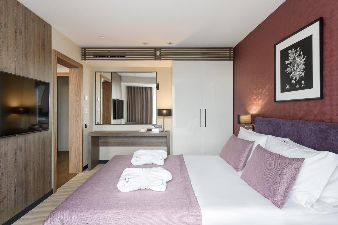 Premier Hotel オデッサ エクステリア 写真 A bedroom at the hotel